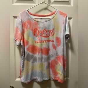 10/$20🔥Queen of everything T‎ shirt